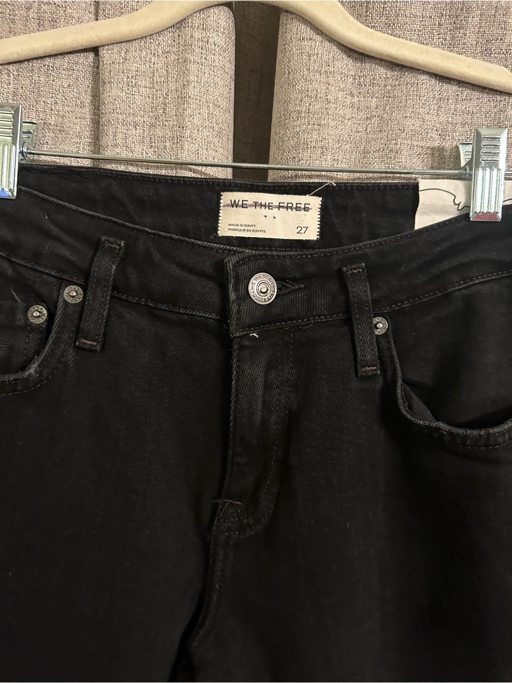 36. We The Free Emre Low-Rise
Flare Jeans 26 & 27 - Picture 5 of 16